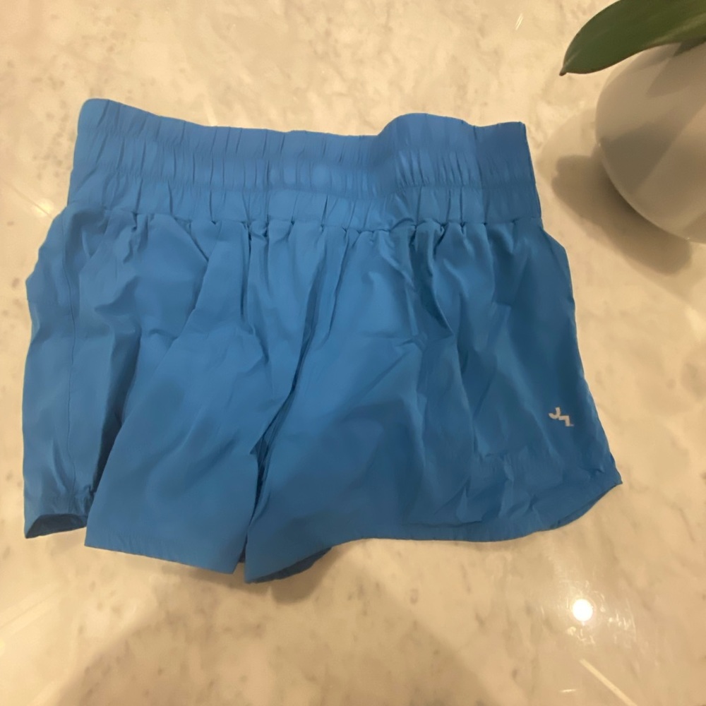 Joylab high rise woven shorts size medium